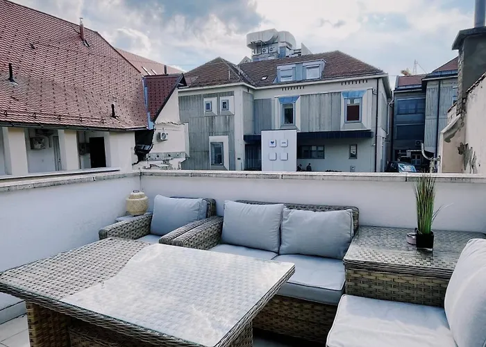 Cozy Flat In Center 아파트